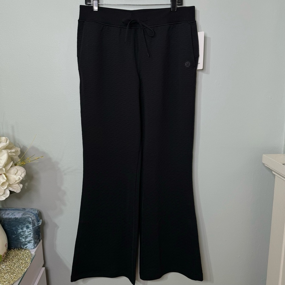 Lululemon Textured High Rise Flared Track Pant 12 NWT - Picture 8 of 11
